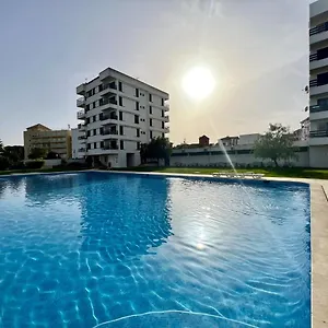vilamoura-central-4-with-pool-by-homing.hotelaalgarve.com/