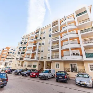 a54-perola-apartment-in-armacao-de-8365-184.hotelaalgarve.com/